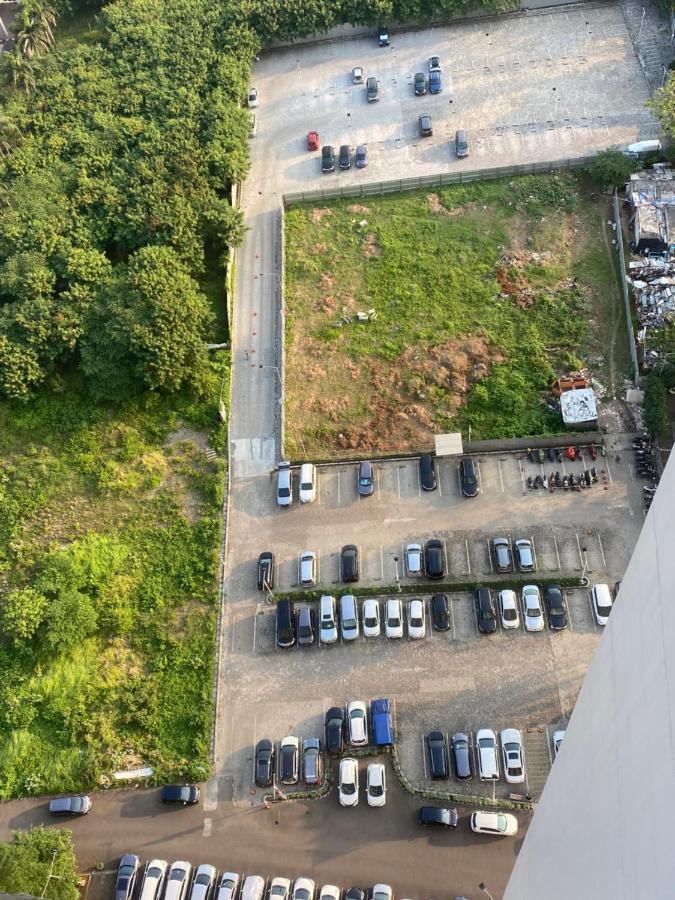 Callia Apartement Golf View Pulo Mas Jakarta Timur المظهر الخارجي الصورة